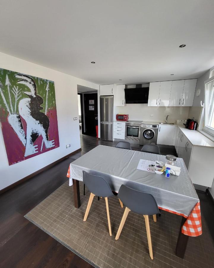 A 50 Metros Del Paseo Maritimo Apartment โอโกรูญา ภายนอก รูปภาพ